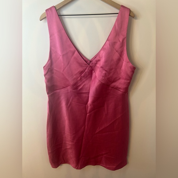 *NWT* Nasty Gal Women’s Pink Satin V Neck Ruched Bust Mini Dress, Size 18 - Picture 9 of 13